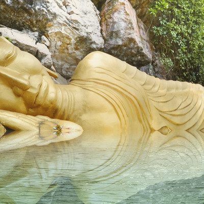 Live Laos: From Monks to Mekong