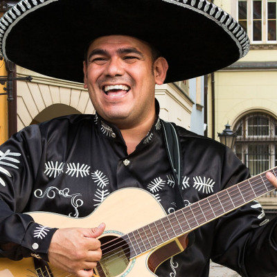 Enchanting Travels Mexico Tours Mexican musicians mariachi on a city street