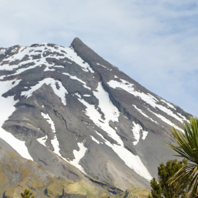 History of New Zealand - Maori statue