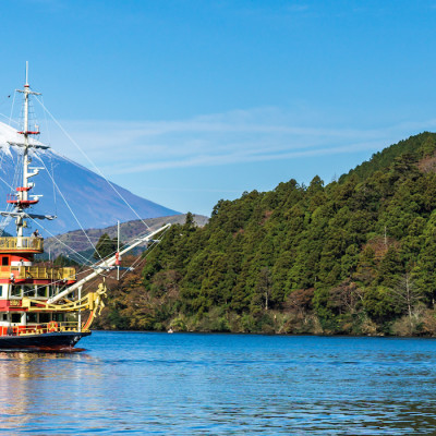 Mountain Fuji and Lake Ashi with Hakone temple and sightseeing boat in autumn
