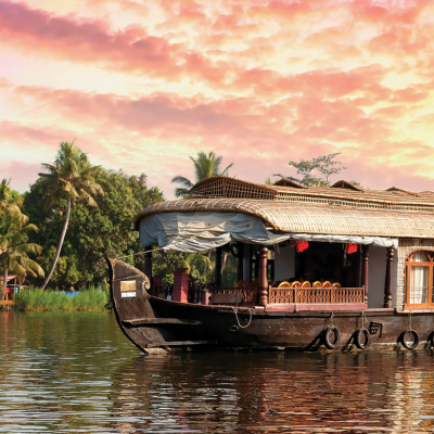 India: Karnataka’s Heritage and Backwaters of Kerala