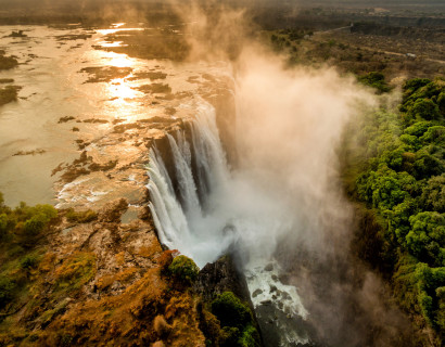 Botswana und Sambia: Safaris und Wasserwunderwelten