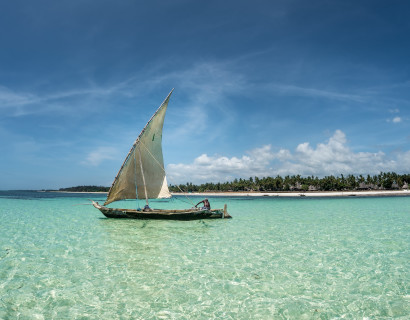 Kenya: Southern Circuit and Beach