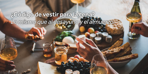 Plato de queso y vino