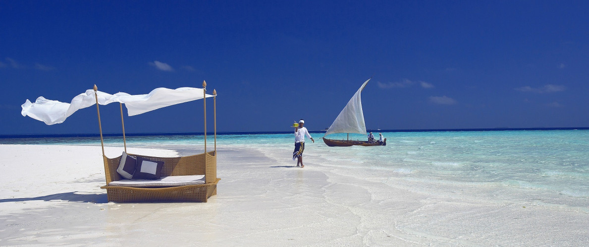 Is Maldives safe? Women walking near the beach in Maldives