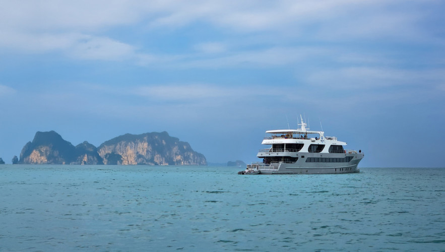 Beyond the Horizon: Discover the Galápagos Islands in Unrivaled Luxury