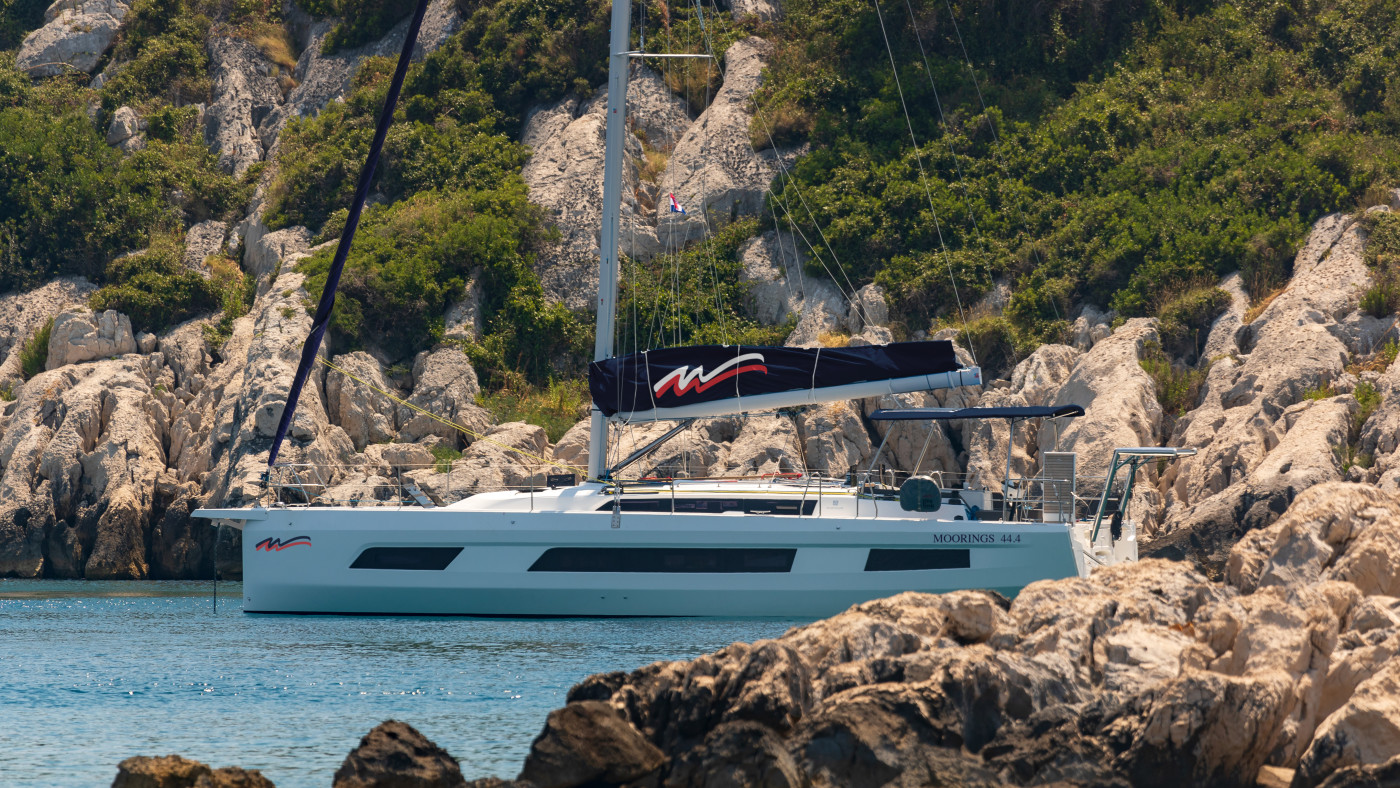 Moorings 44.4 - 4 cabin | The Moorings