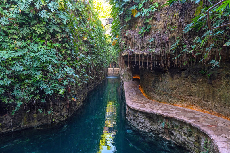 Yucatan: Mayan Ruins & Cenotes