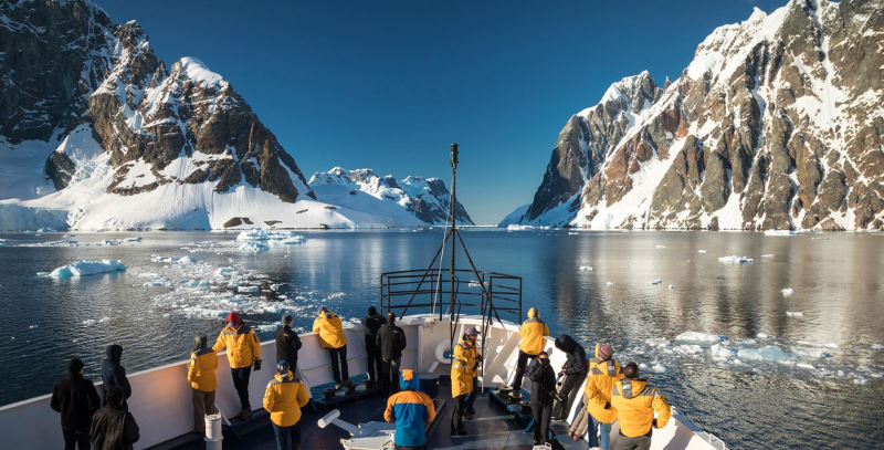 Antarctic Express: Crossing the Circle