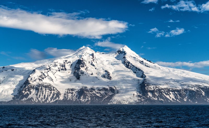 Arctic Saga: Exploring Spitsbergen via the Faroes and Jan Mayen