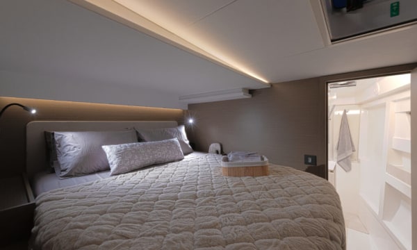 Moorings 4600 VIP Cabin