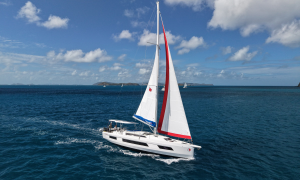 Sunsail 44.3