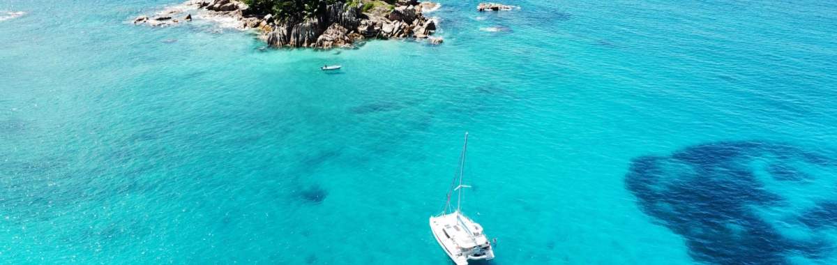 Yacht in den Seychellen