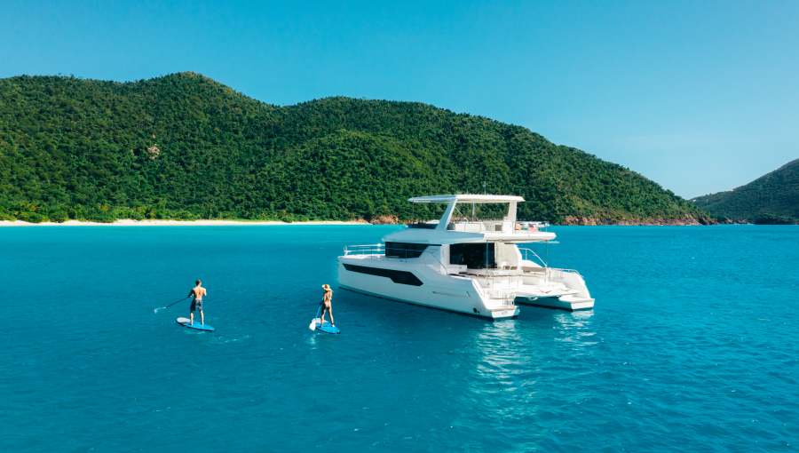 Flotte : Voiliers & Catamarans à Moteur
