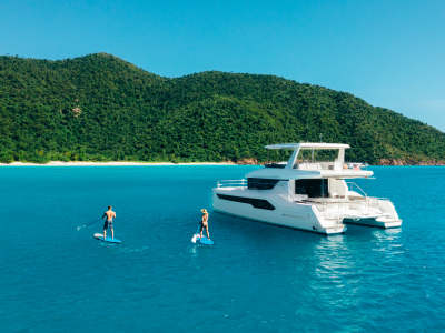 Sailing and paddle boarding in the BVI