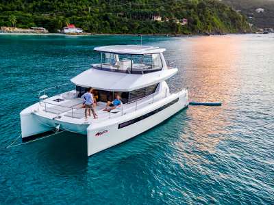 Skipper qualifié de niveau 1 | Destinations à explorer en catamaran à moteur