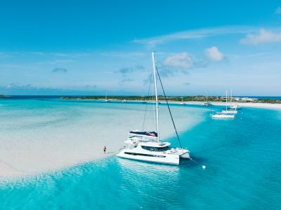 Sailing in Bahamas