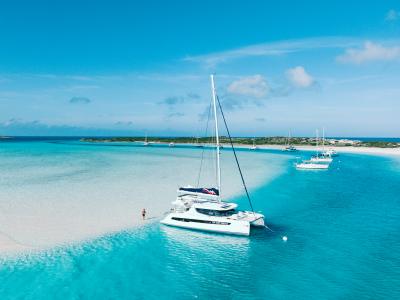 Sailing in Bahamas