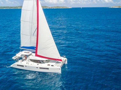 Sunsail 454 – Catamaran 4 cabines