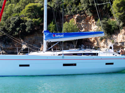 Sunsail 53.5 Layout