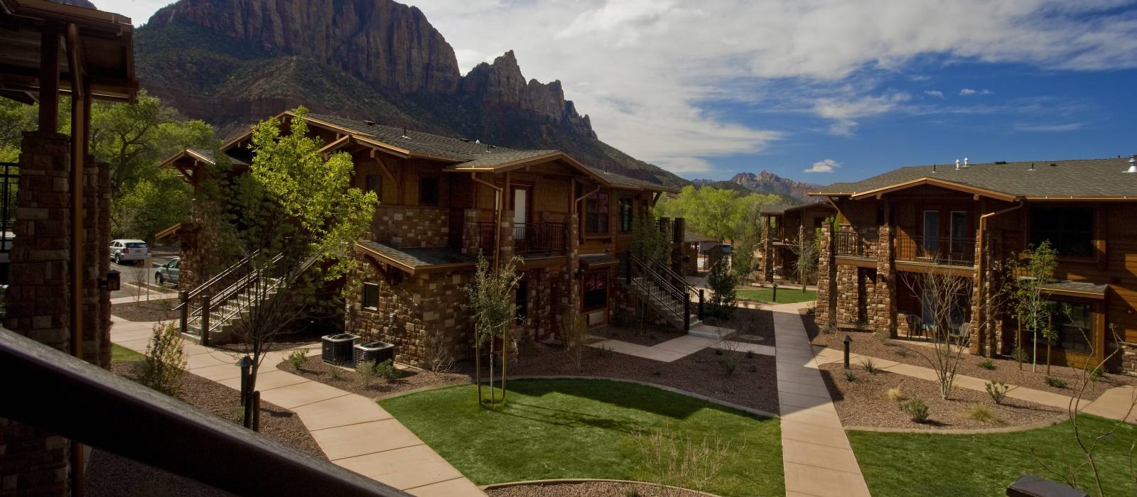 Cable Mountain Lodge Hotel in USA | ENCHANTING TRAVELS
