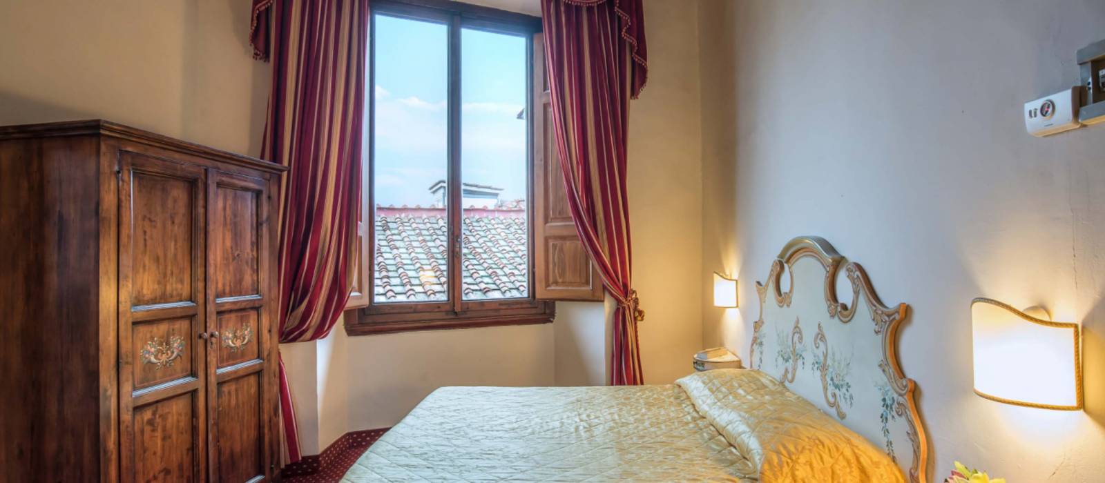 hotel paris florence check out time