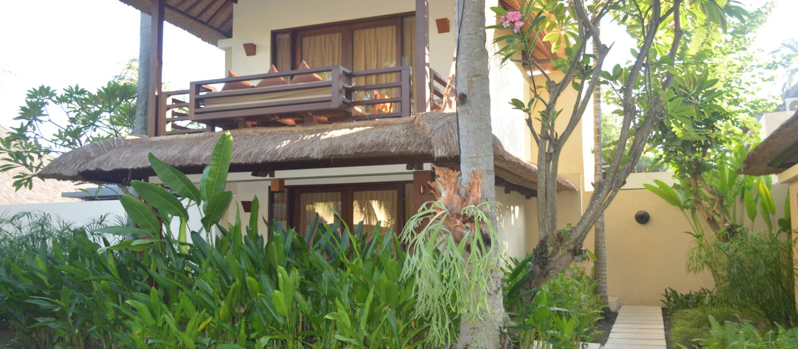 qunci villas hotel senggigi indonesia