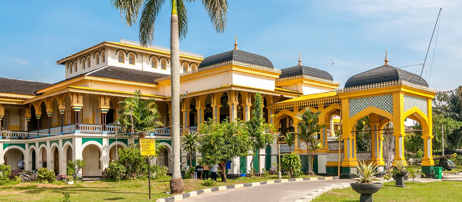 Medan Tours & Custom Indonesia Tours | Enchanting Travels