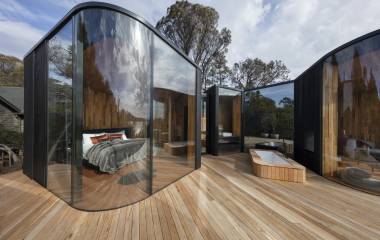 Bedroom, Freycinet Lodge, Coles Bay/ Freycinet National Park, Australia