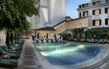 Pool im Sofitel Legend Metropol Hanoi Hotel in Hanoi, Vietnam