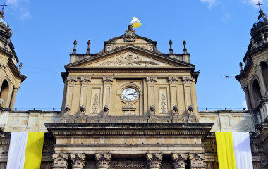tours guatemala city the guatemala metropolitan cathedral in