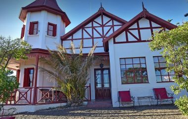 Auu00dfenansicht von El Pedral Lodge, Puerto Madryn in Argentinien