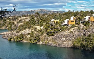 Auu00dfenansicht im Hotel Patagonia Camp im Torres del Paine in Chile