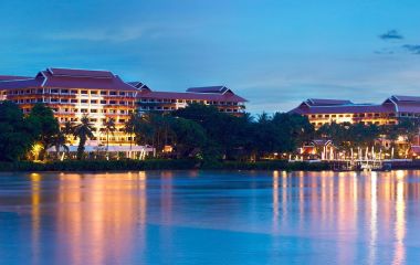 Enchanting Travels - Bangkok Reisen - Anantara Bangkok Riverside Resort - Auu00dfenansicht