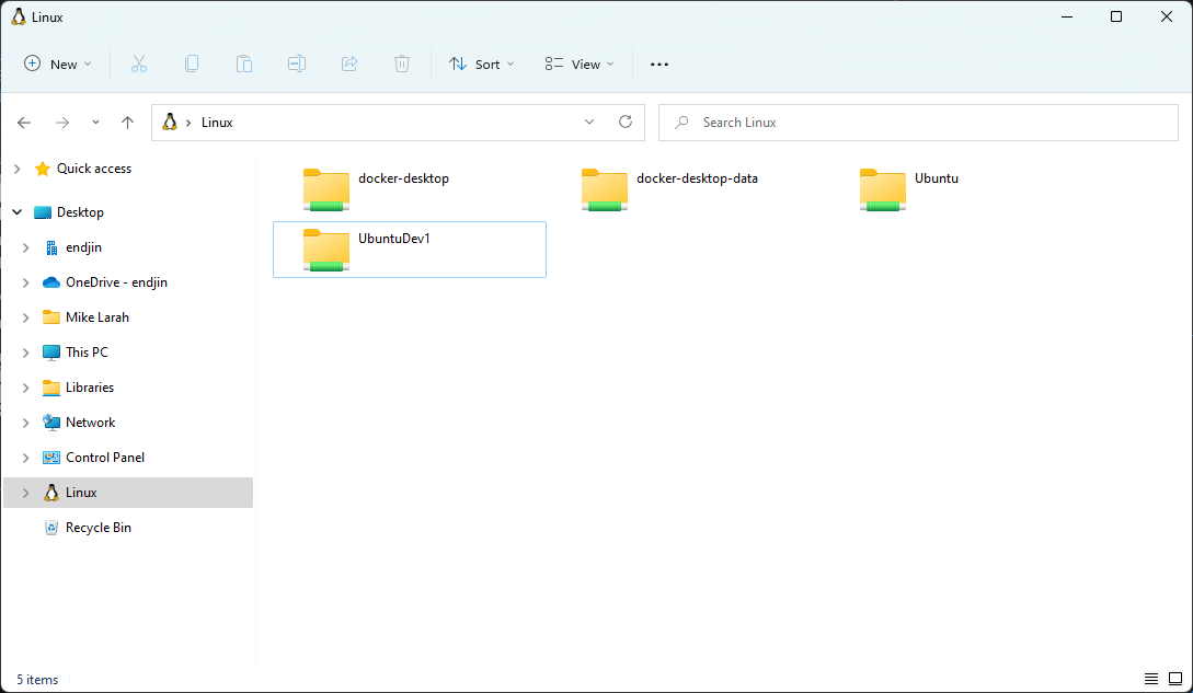 Windows 11 Linux filesystem file explorer