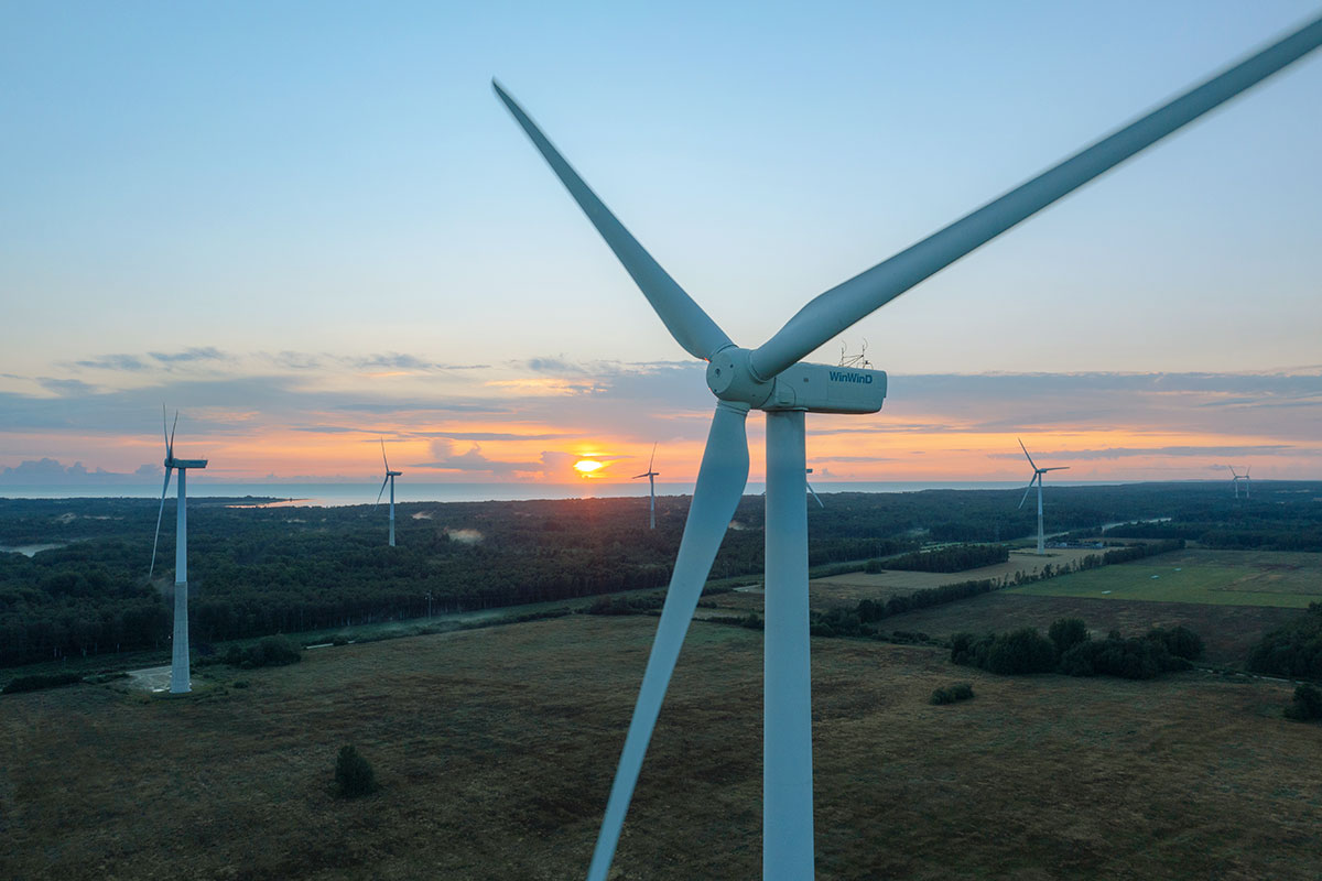 Enefit uzņēmumu grupa pieckārt kāpina investīcijas atjaunīgās enerģijas ražošanā