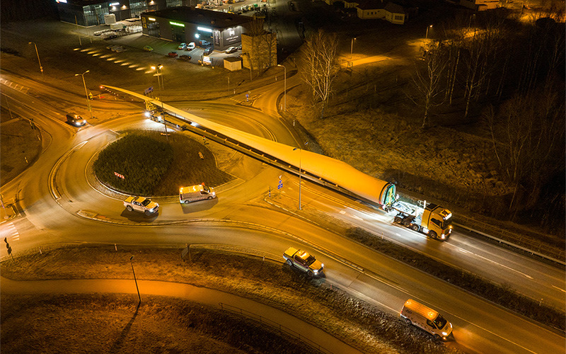 Transport of wind turbines to the Sopi-Toots wind farm