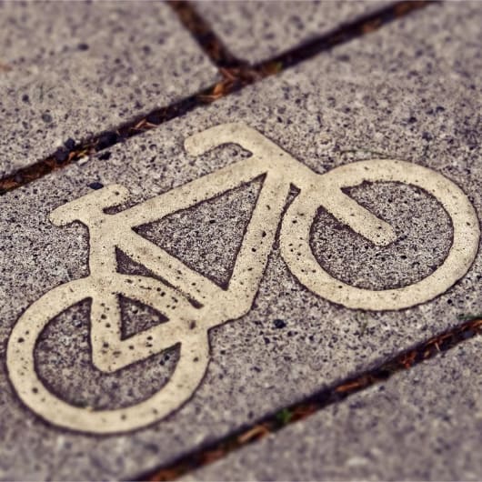 Illustration : Les 5 moyens d'encourager vos salariés à venir au bureau à vélo Les 5 moyens d'encourager vos salariés à venir au bureau à vélo