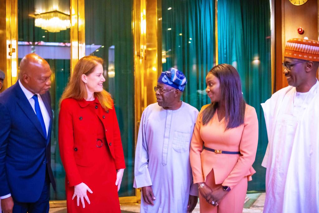 Osagie Okunbor - Managing Director, Shell Petroleum Development Company (SPDC) Nigeria; Zoe Yujnovich- Intergrated Gas & Upstream Director, Shell; His Excellency - President Bola Ahmed Tinubu GCFR; Mrs Olu Verheijen - Special Adviser to the President on Energy; Mele Kyari - Group CEO, NNPC Limited