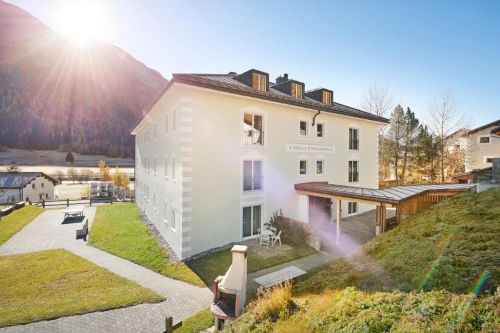 Reka-Ferienanlage Chesa Engiadina Madulain