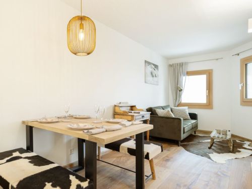Apartment Arsa 14 - Moderne 2.5-Zimmer-Wohnung in Silvaplana
