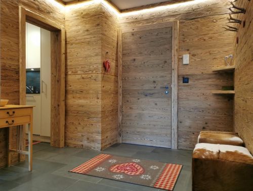 Chesa Murtiröl Arnica