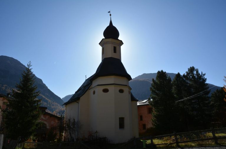 Dorfführung Rundgang Ortsteil La Punt Engadin und St. Moritz, Schweiz