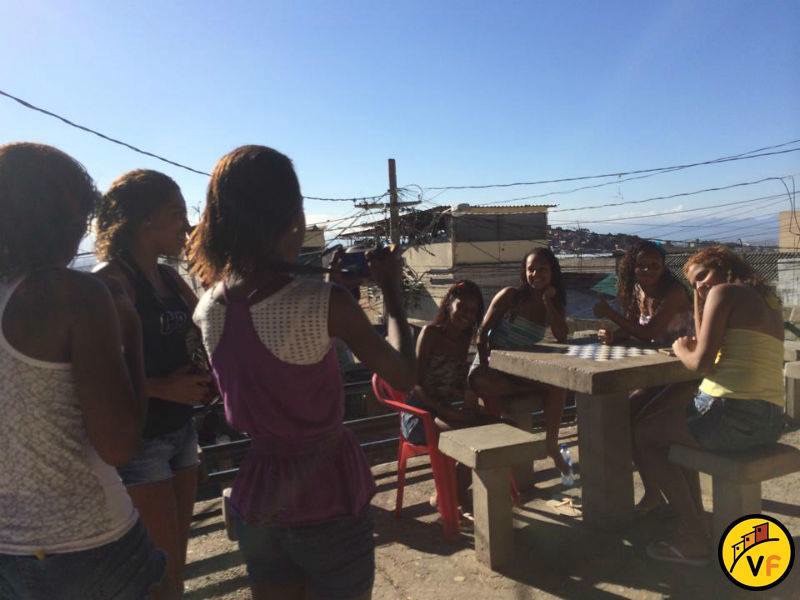 Viva Favela’s workshop in Morro da Fé by Vitor Madeira