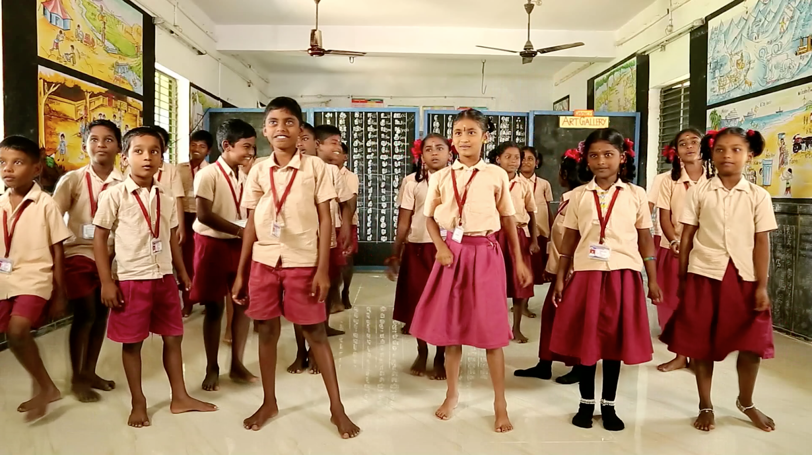 Children sing and chant steps of toilet use in one of the Hygiene with Chhota Bheem classroom activities.