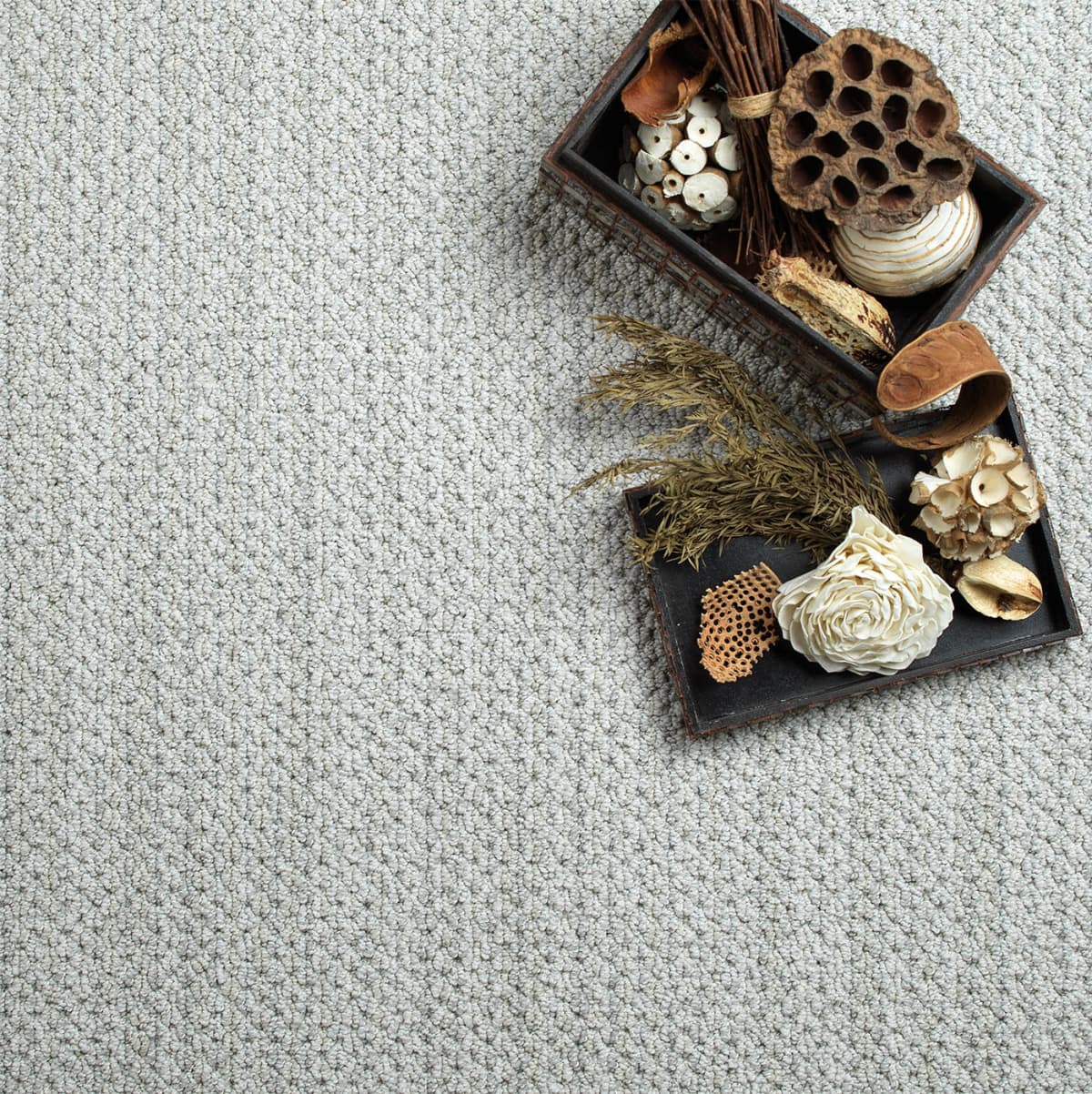 【美品ドライクリーニング済】martiniqueウールエステル ダブルクロスジレ 美的 10月号掲載商品】ダブルクロスジレ | hLM（エイチエルエム