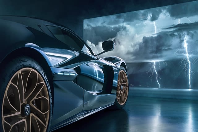 Electric Hypercar Dazzles at Dubai’s Expo 2020