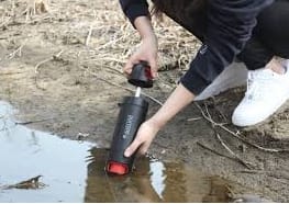 Purisoo Cleans Water with Manual Pumping