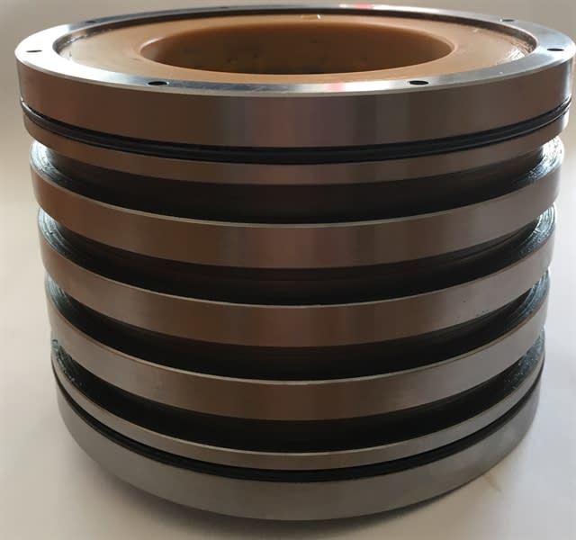 Latest Production Tech: HEIDENHAIN Angle Encoders, NUM Torque Motors & More