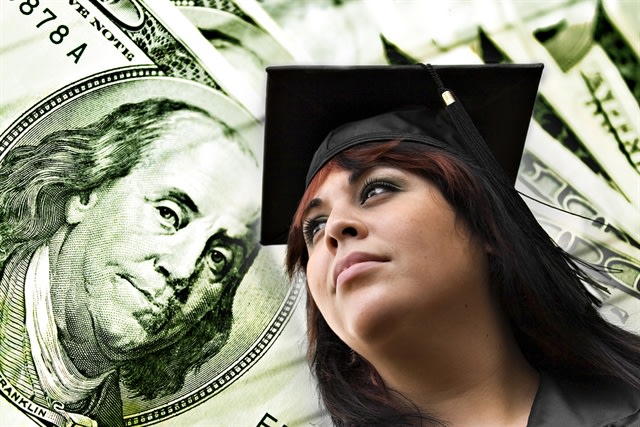 5 Tips on How to Pay Back Student Loans After Graduating